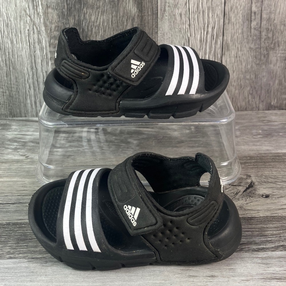 Adidas Akwah 8 Toddler Sandals Black White Q20761 Size 5K Athletic Water Shoes